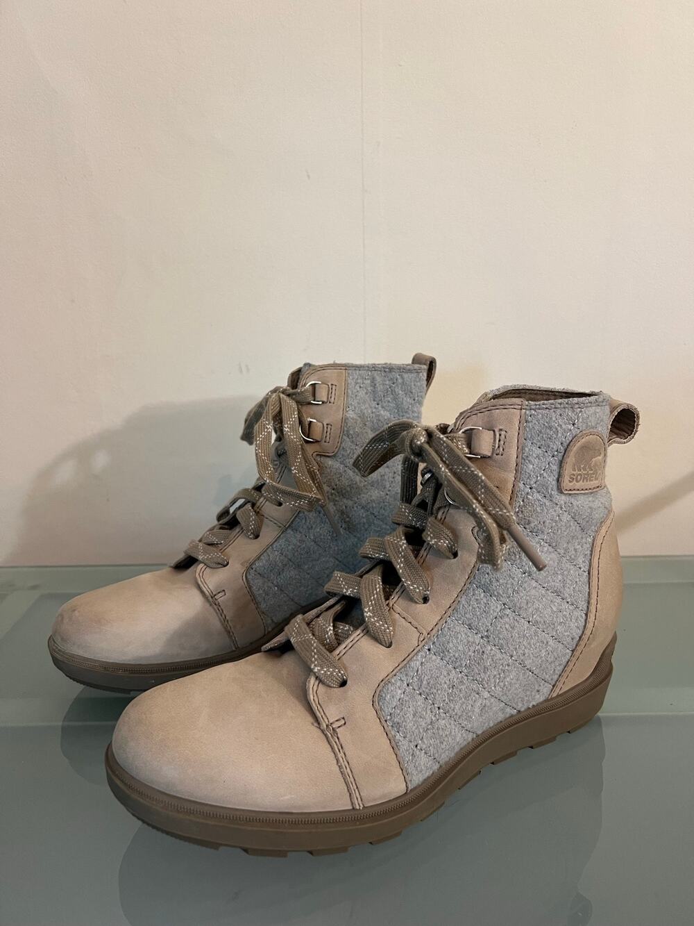 Sorel Evie II NW Lace NL5024-264 Boots Womens 9 Omega Taupe Suede Bootie shoes
